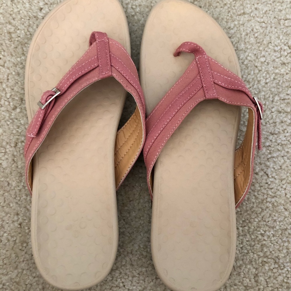 Vionic Sandals Size 9. New